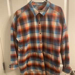 Burton Women's plaid flannel shacket